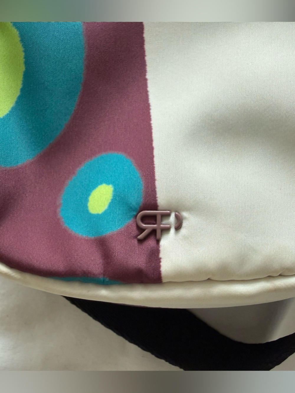 Parfois Abstract Multicolor Crossbody Phone Bag - Picture 7 of 7